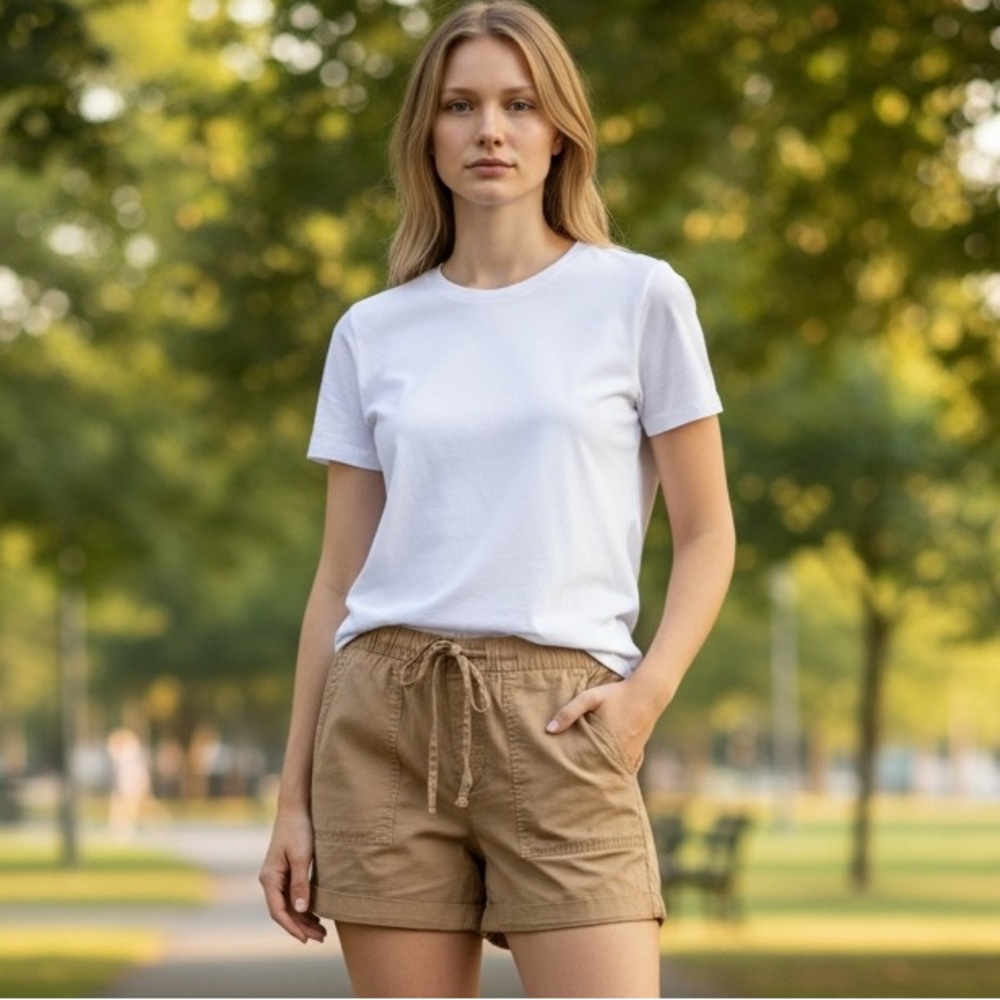 GAP Women's XL Tencel Short Tan Pull On Drawstring Cuffed NWT Inseam 4" 1600